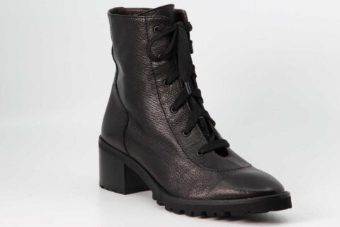 Schnürboots schwarz