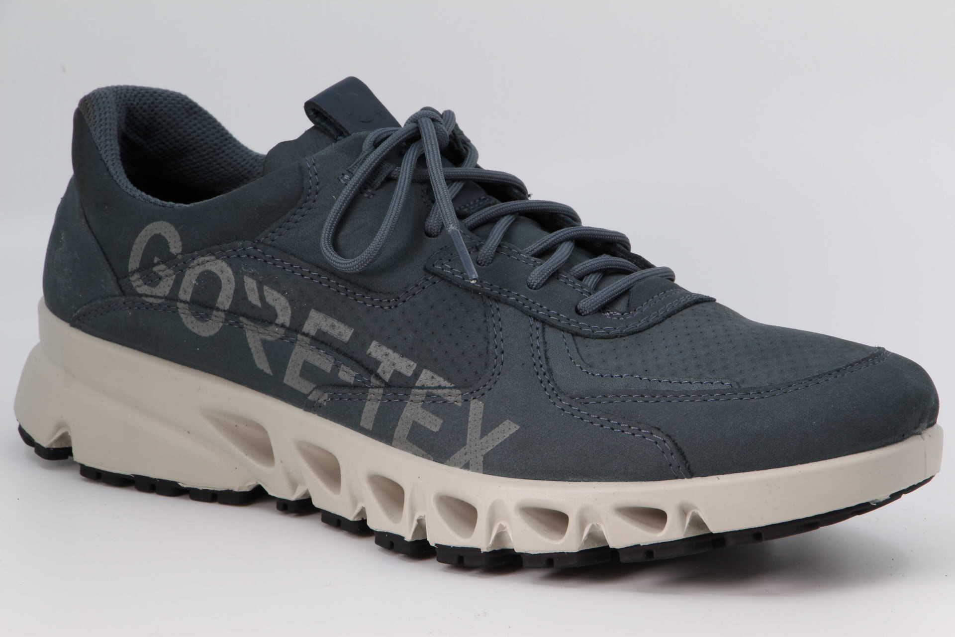 Multi-Vent GTX surround pavement