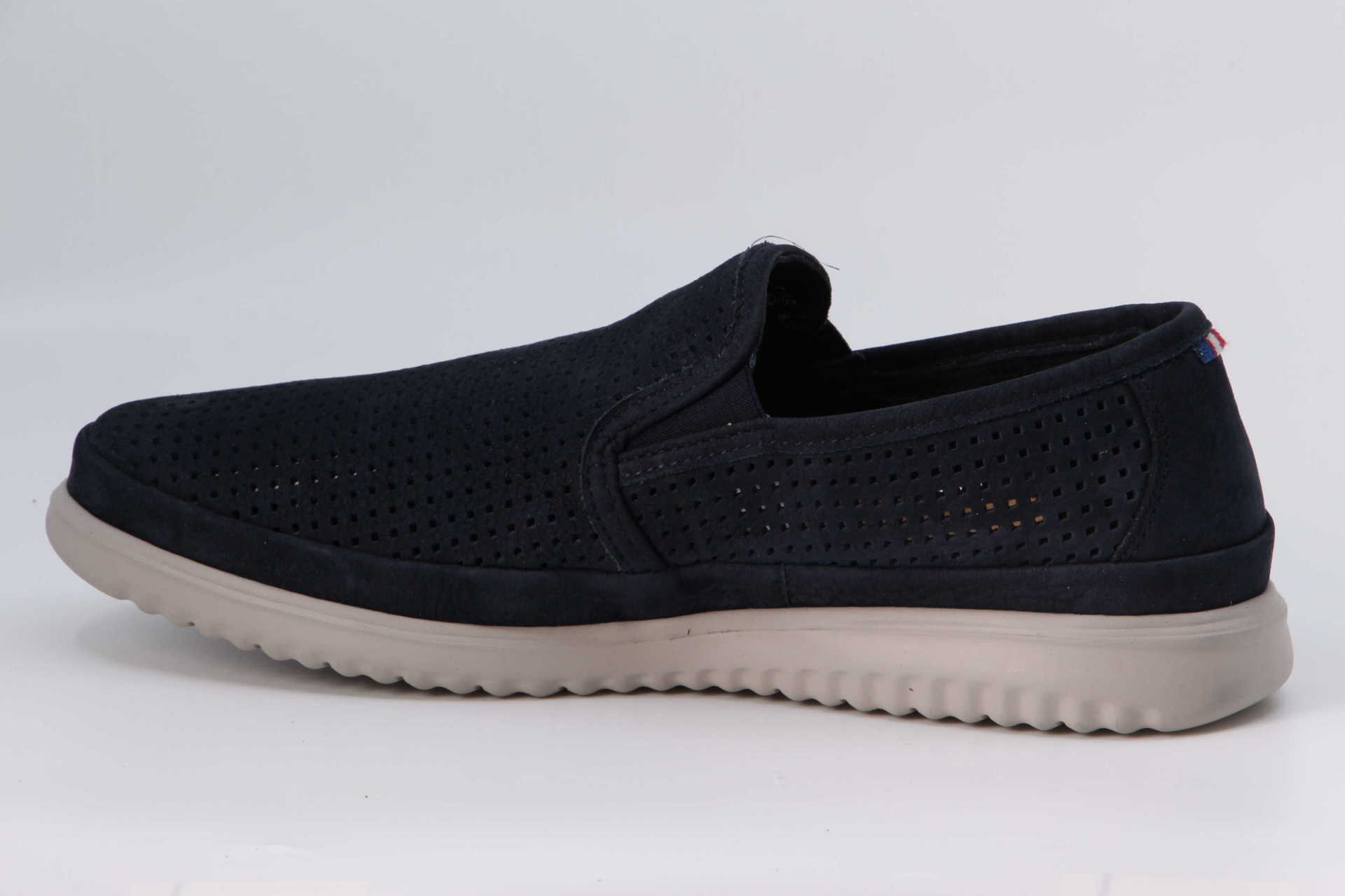 Tiago perforiert navy – Bild 2