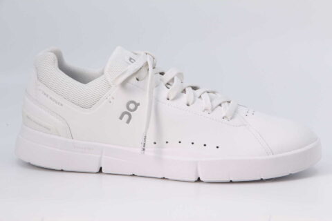 The Roger Advantage Men all white