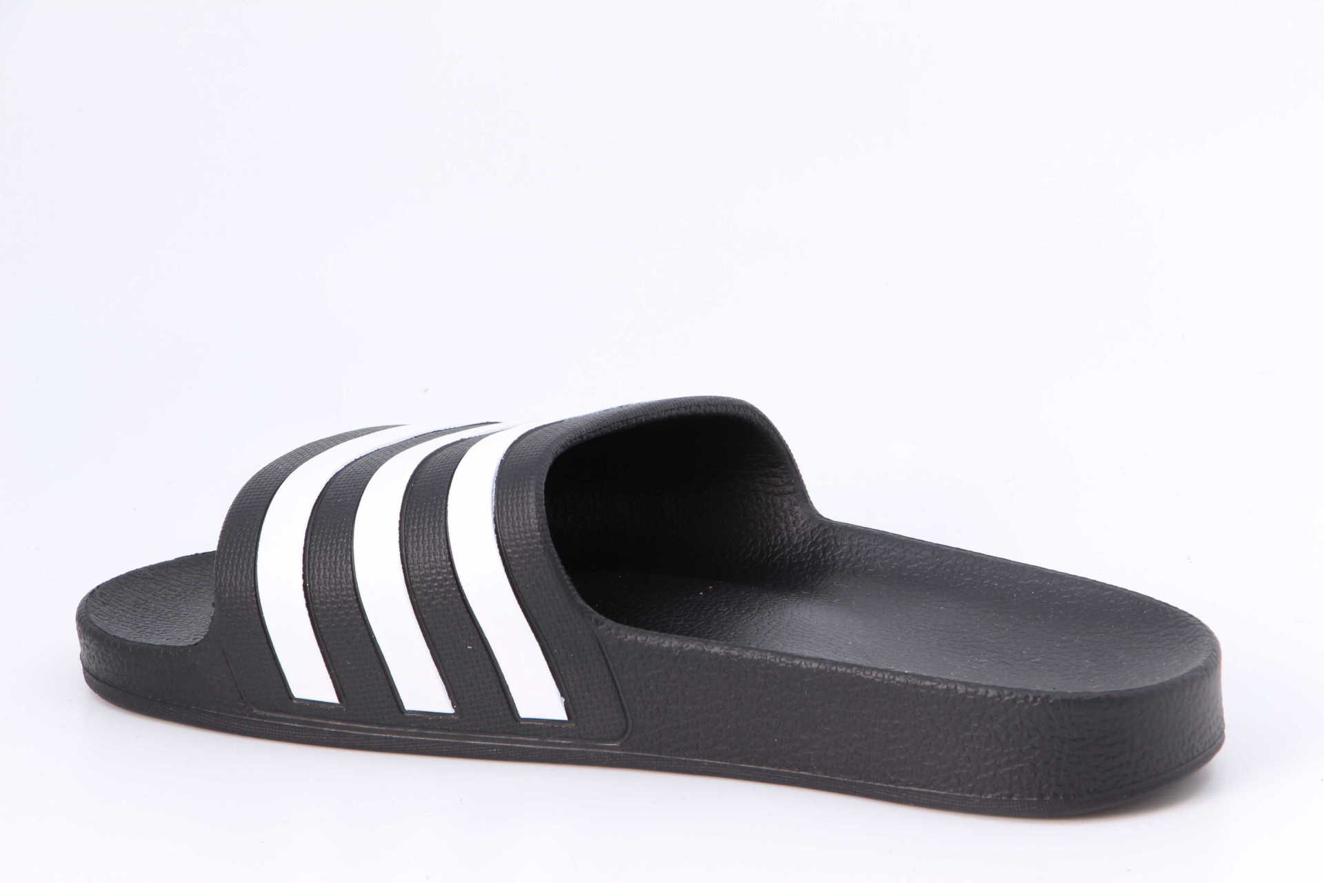 Adilette Aqua schwarz / weiss – Bild 2