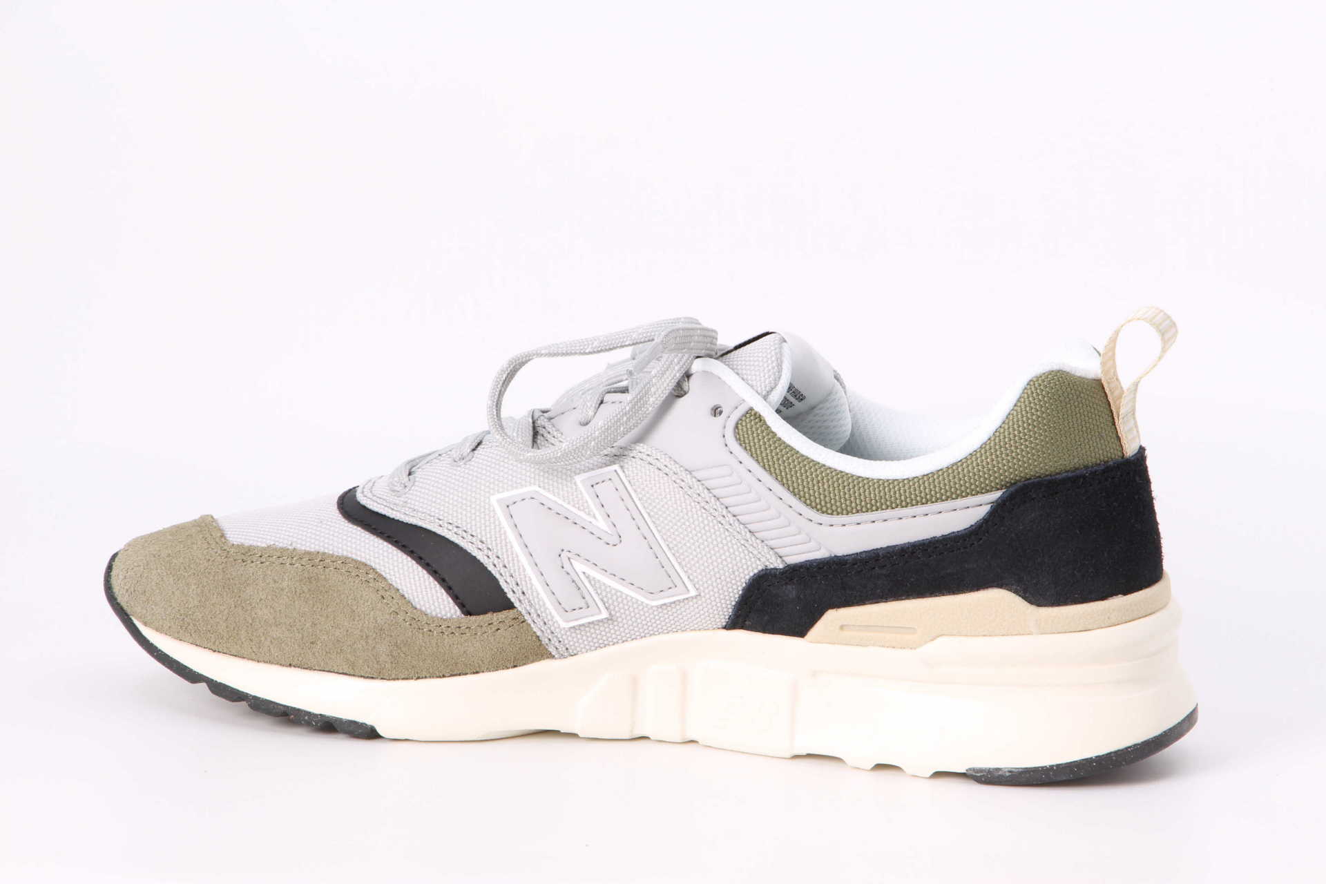 Sneaker covered green – Bild 2