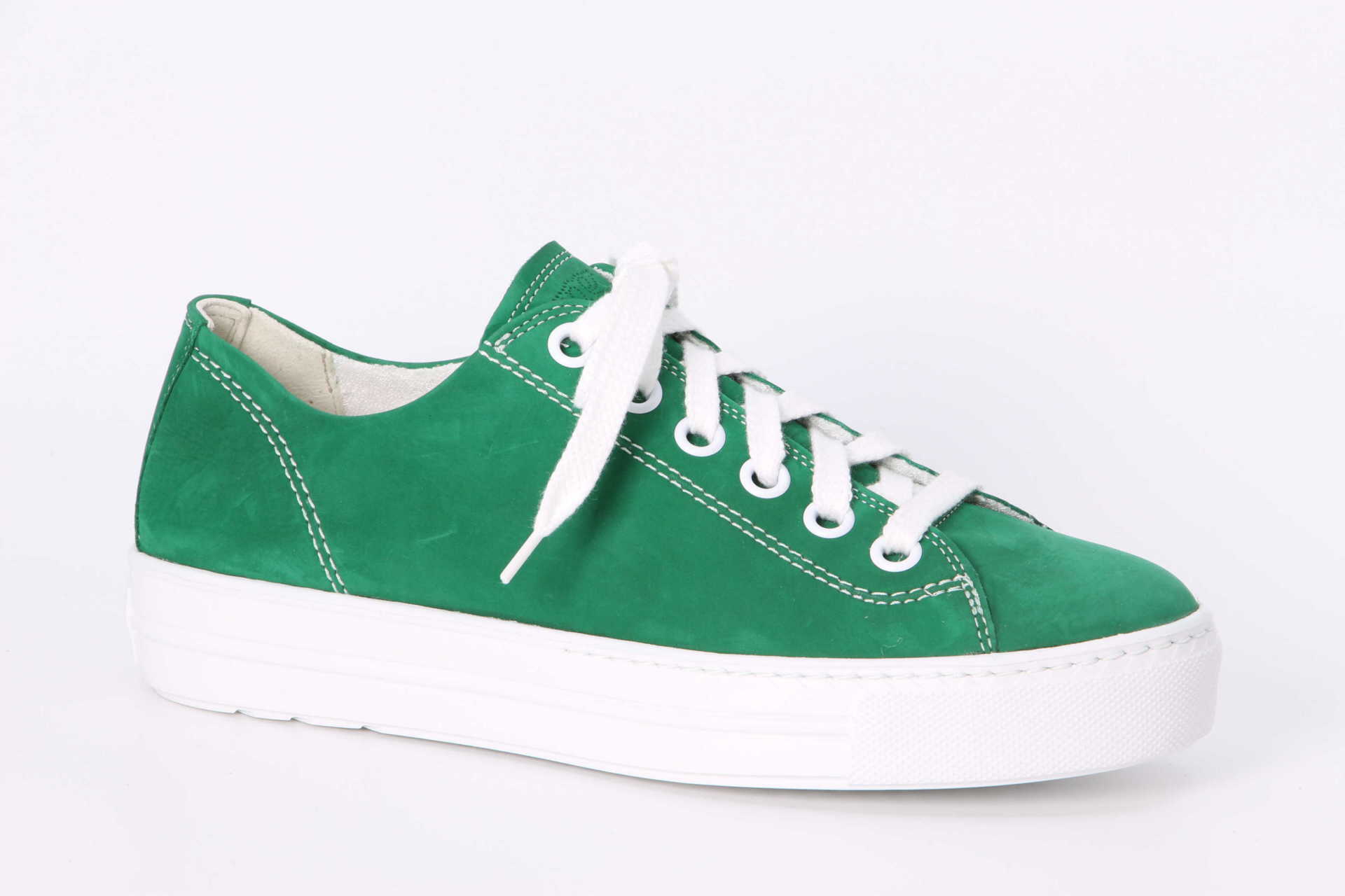 Sneaker green